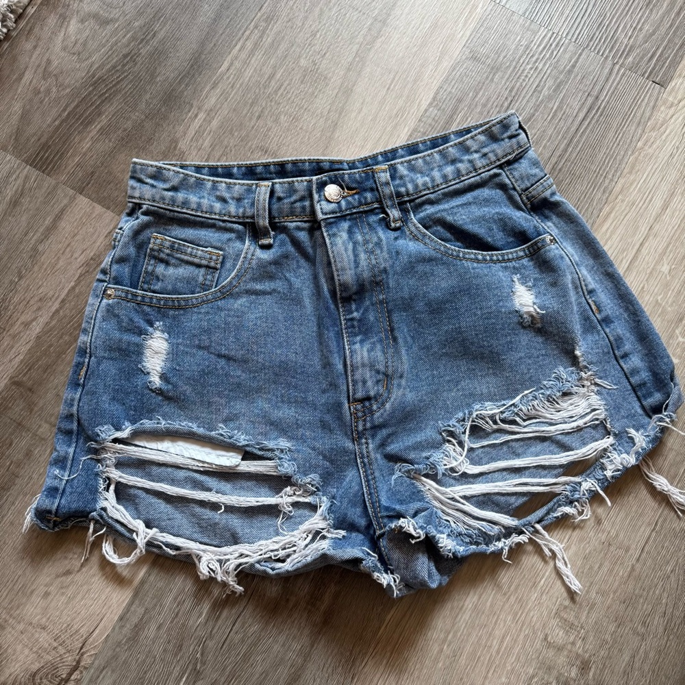 PrettyLittleThing Blue Denim Shorts
